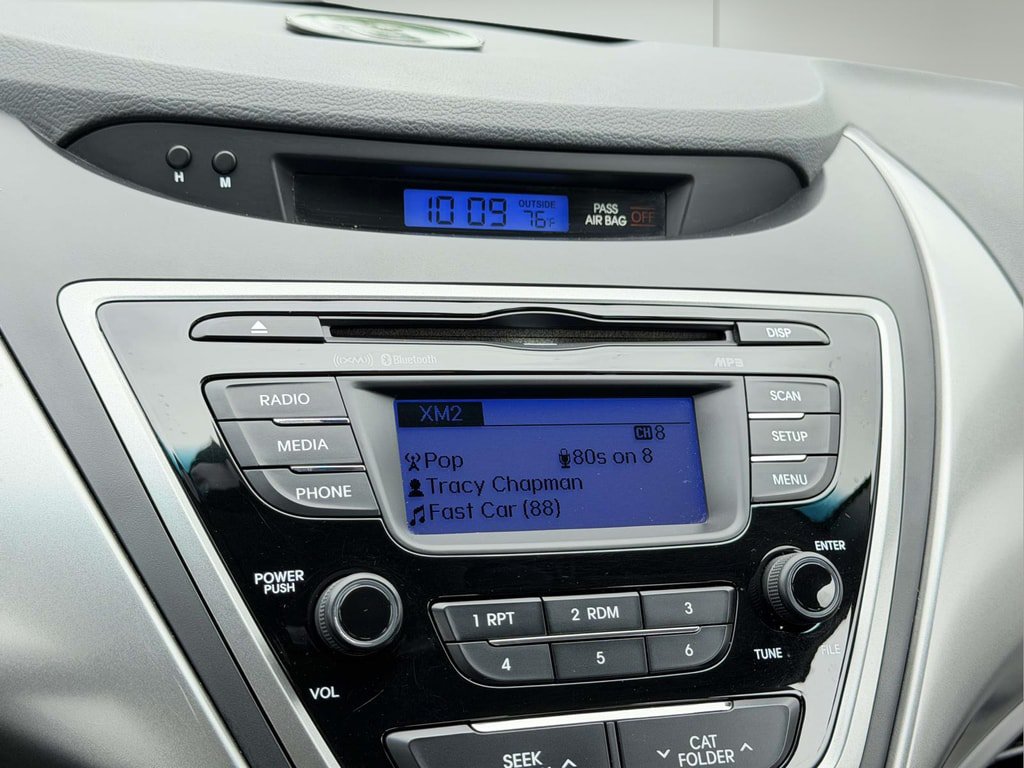 Used 2013 Hyundai Elantra GLS w/ Preferred Pkg FWD image 3