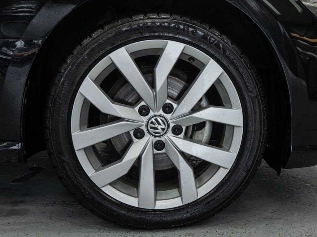 Used 2019 Volkswagen Golf SE w/ Driver Assistance Package image 11