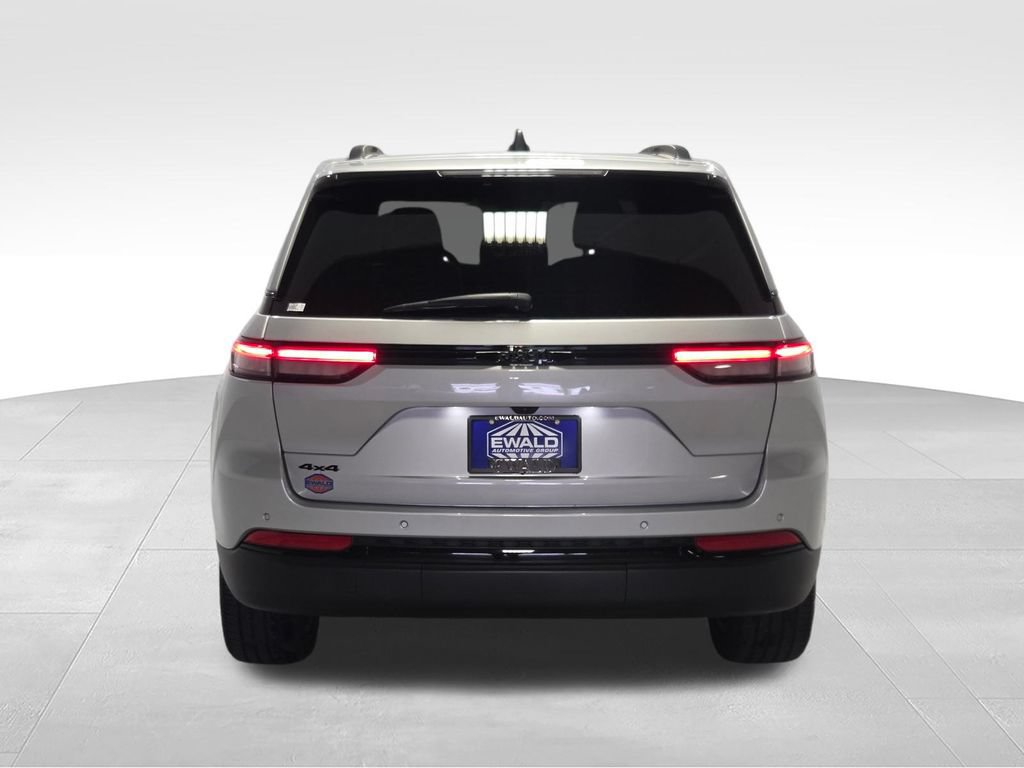Certified 2023 Jeep Grand Cherokee Altitude AWD/4WD image 26