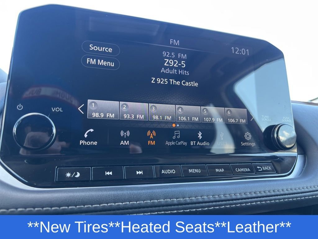 Used 2023 Nissan Rogue SL w/ SL Premium Package image 19