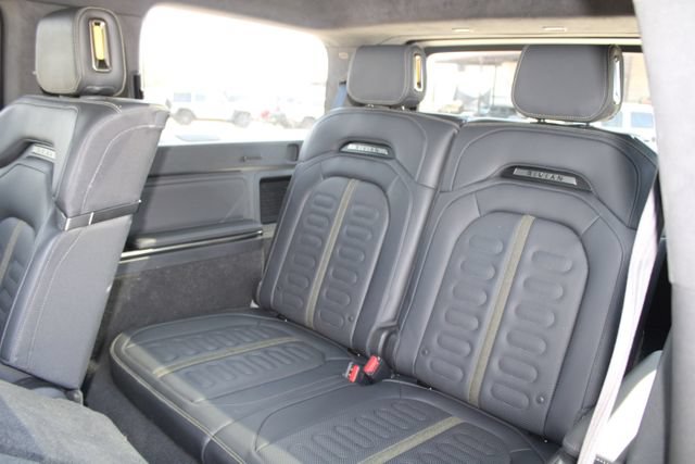 Used 2025 Rivian R1S Adventure AWD/4WD image 47