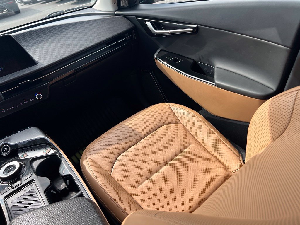Certified 2023 Kia EV6 GT-Line AWD/4WD image 11
