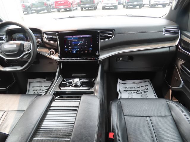 Used 2023 Jeep Wagoneer L Series II AWD/4WD image 26