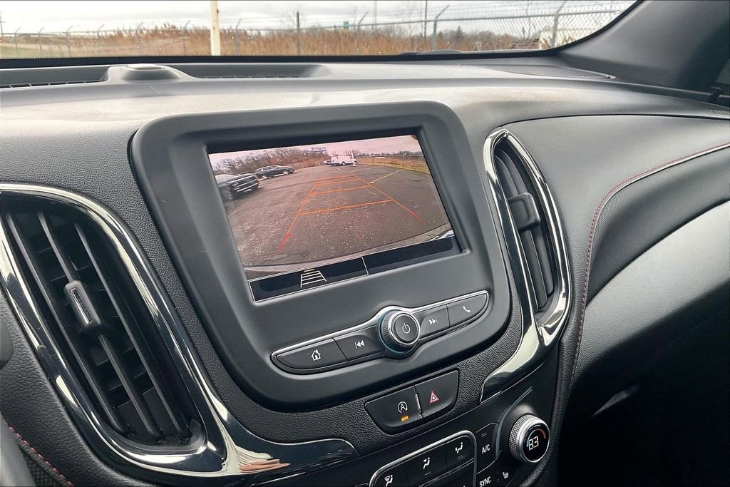 Used 2022 Chevrolet Equinox RS w/ LPO, Floor Liner Package image 17
