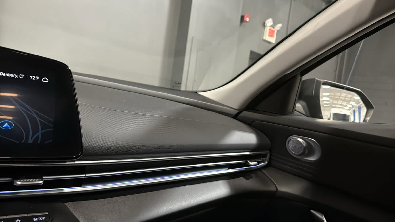 Used 2024 Hyundai Elantra SEL FWD image 18