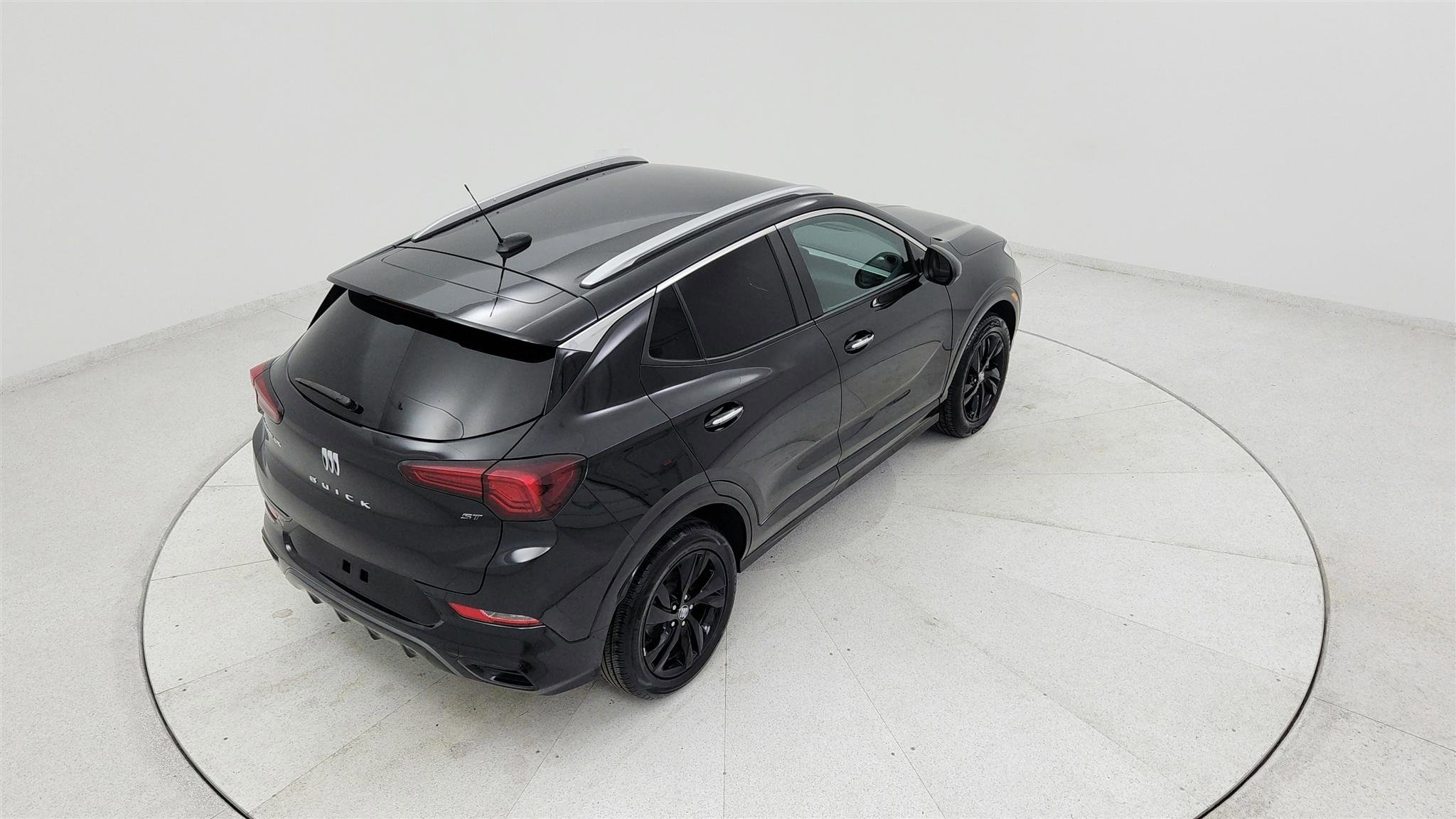 Used 2024 Buick Encore GX Sport Touring FWD image 17