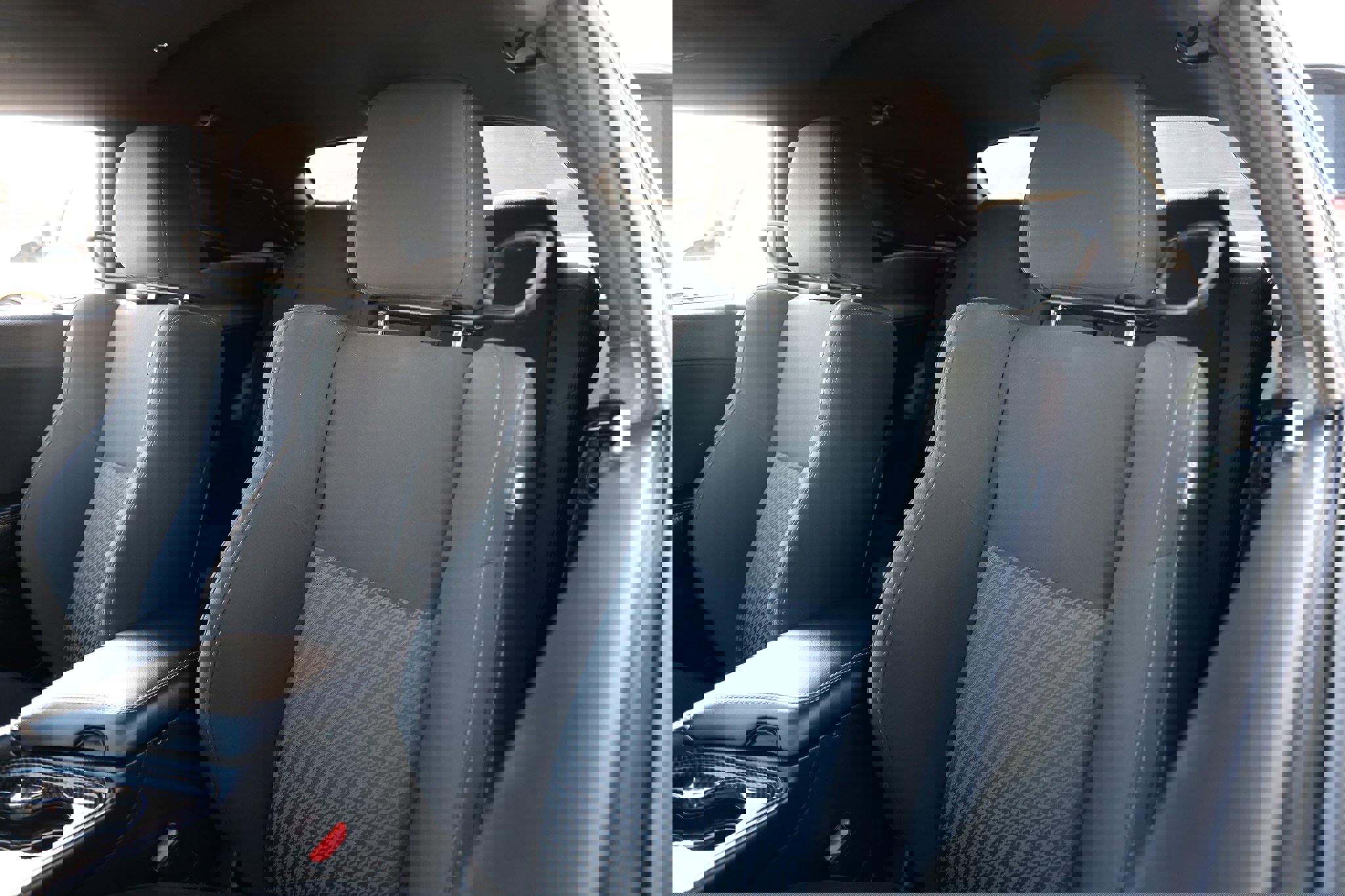 Used 2020 Dodge Challenger R/T w/ Blacktop Package image 9