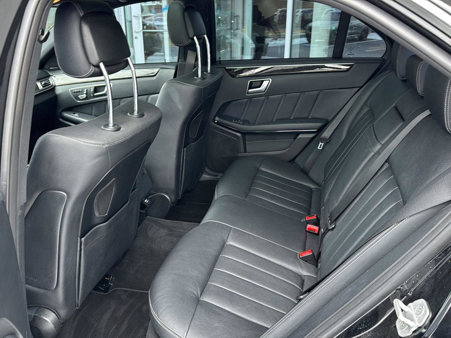 Used 2016 Mercedes-Benz E 400 E 400 image 9