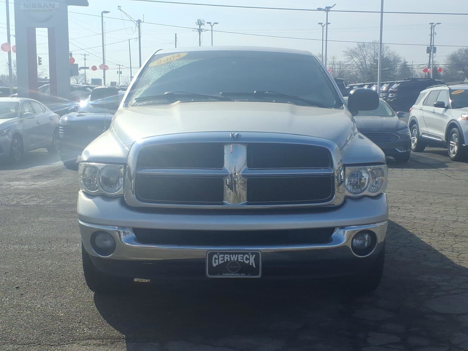 Used 2004 Dodge Ram 1500 Truck ST w/ ST Value Group image 2
