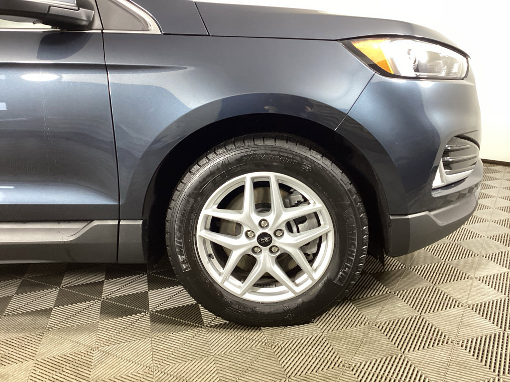 Used 2023 Ford Edge SEL w/ Convenience Package image 7