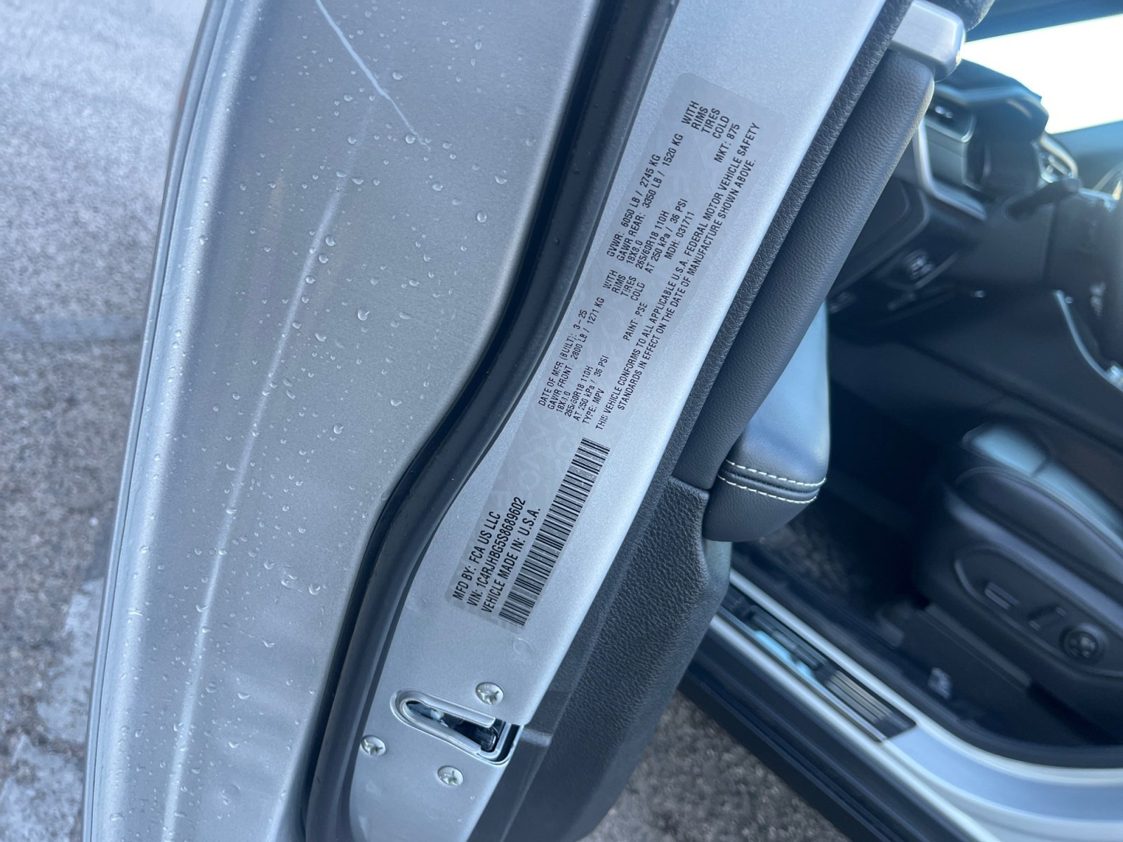 Used 2025 Jeep Grand Cherokee Limited w/ Trailer Tow Package image 26