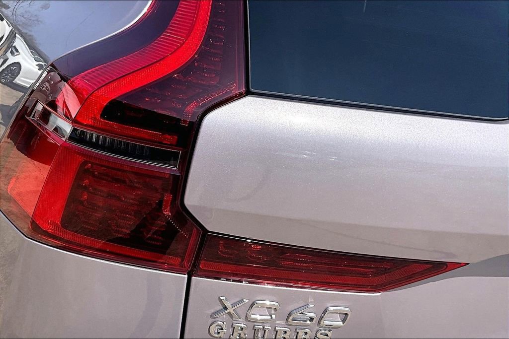 New 2026 Volvo XC60 B5 Plus w/ Protection Package Premier AWD/4WD image 43
