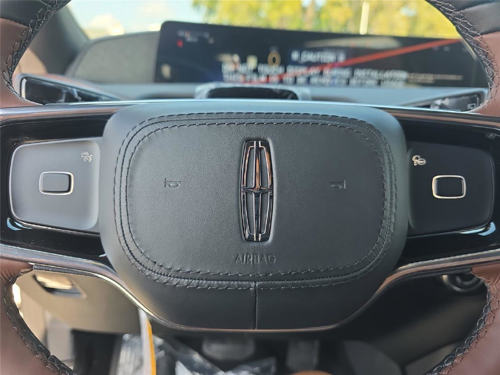 New 2026 Lincoln Navigator Reserve AWD/4WD image 25
