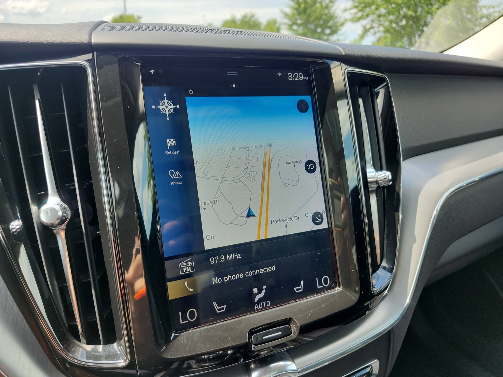 Used 2019 Volvo XC60 T5 Momentum w/ Protection Package AWD/4WD image 19