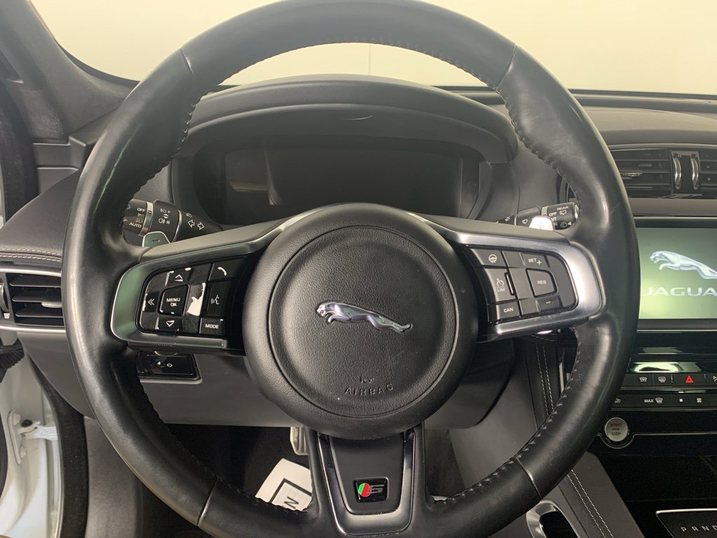 Used 2017 Jaguar F-PACE S AWD/4WD image 22