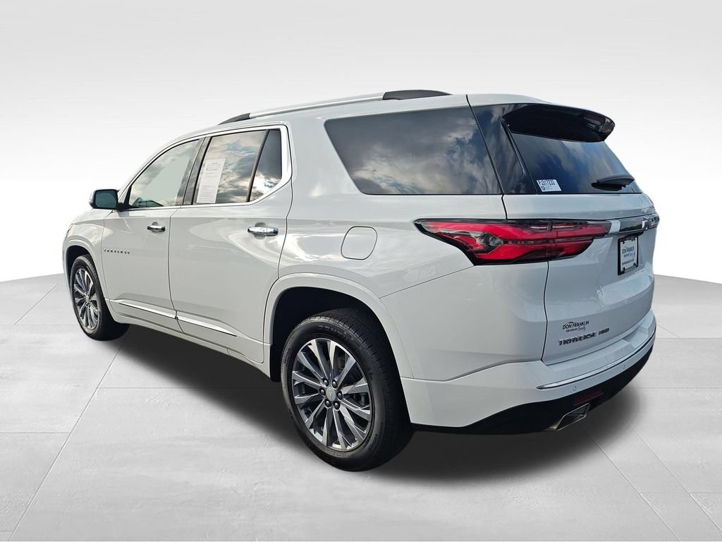 Used 2023 Chevrolet Traverse Premier w/ LPO, Floor Liner Package AWD/4WD image 3