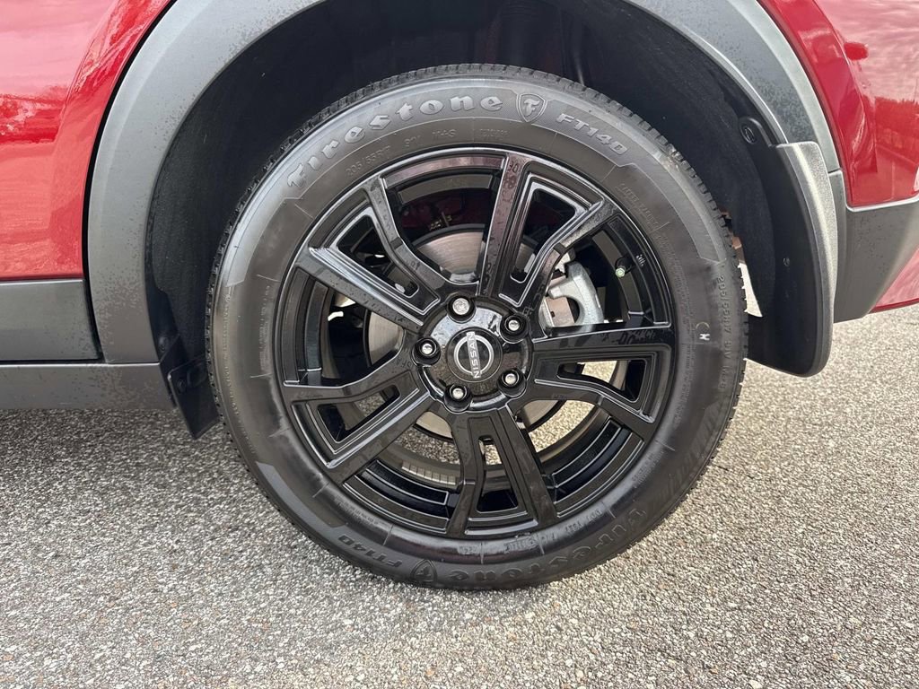 Used 2024 Nissan Kicks SR image 11