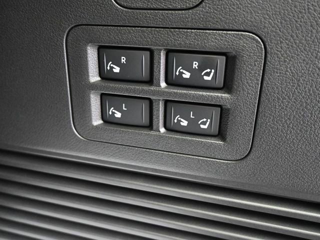 New 2026 Nissan Armada SL w/ Captain's Chari Seat Package AWD/4WD image 13