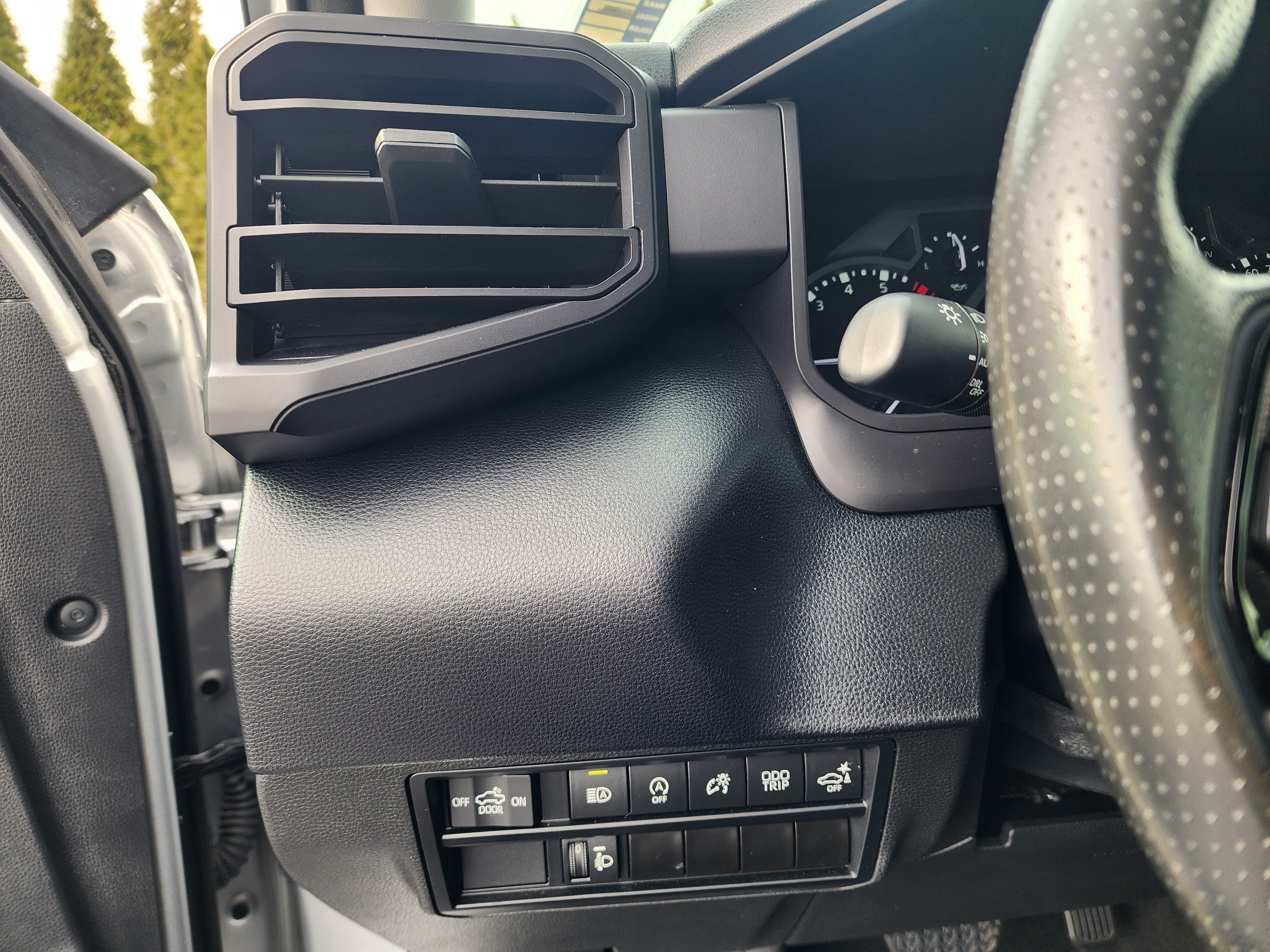 Used 2023 Toyota Tundra SR5 w/ SR5 Convenience Package RWD image 24