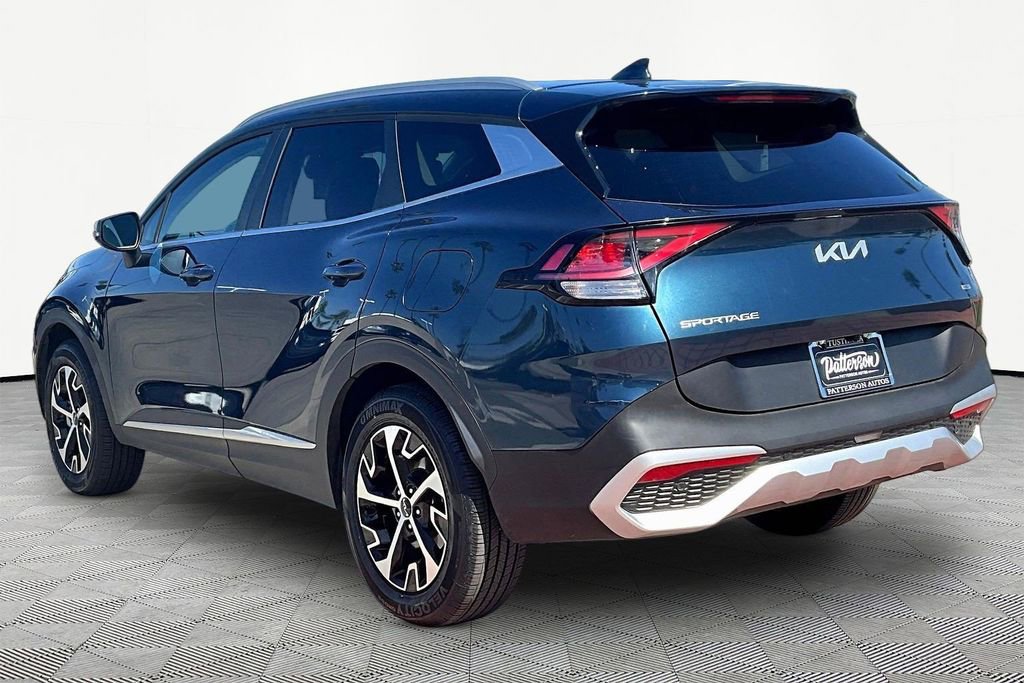 Used 2023 Kia Sportage EX image 7