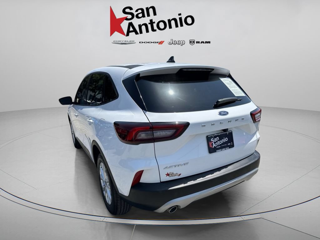 Used 2025 Ford Escape Active FWD image 11