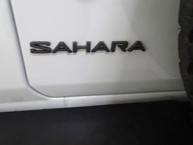 Certified 2025 Jeep Wrangler Sahara image 25