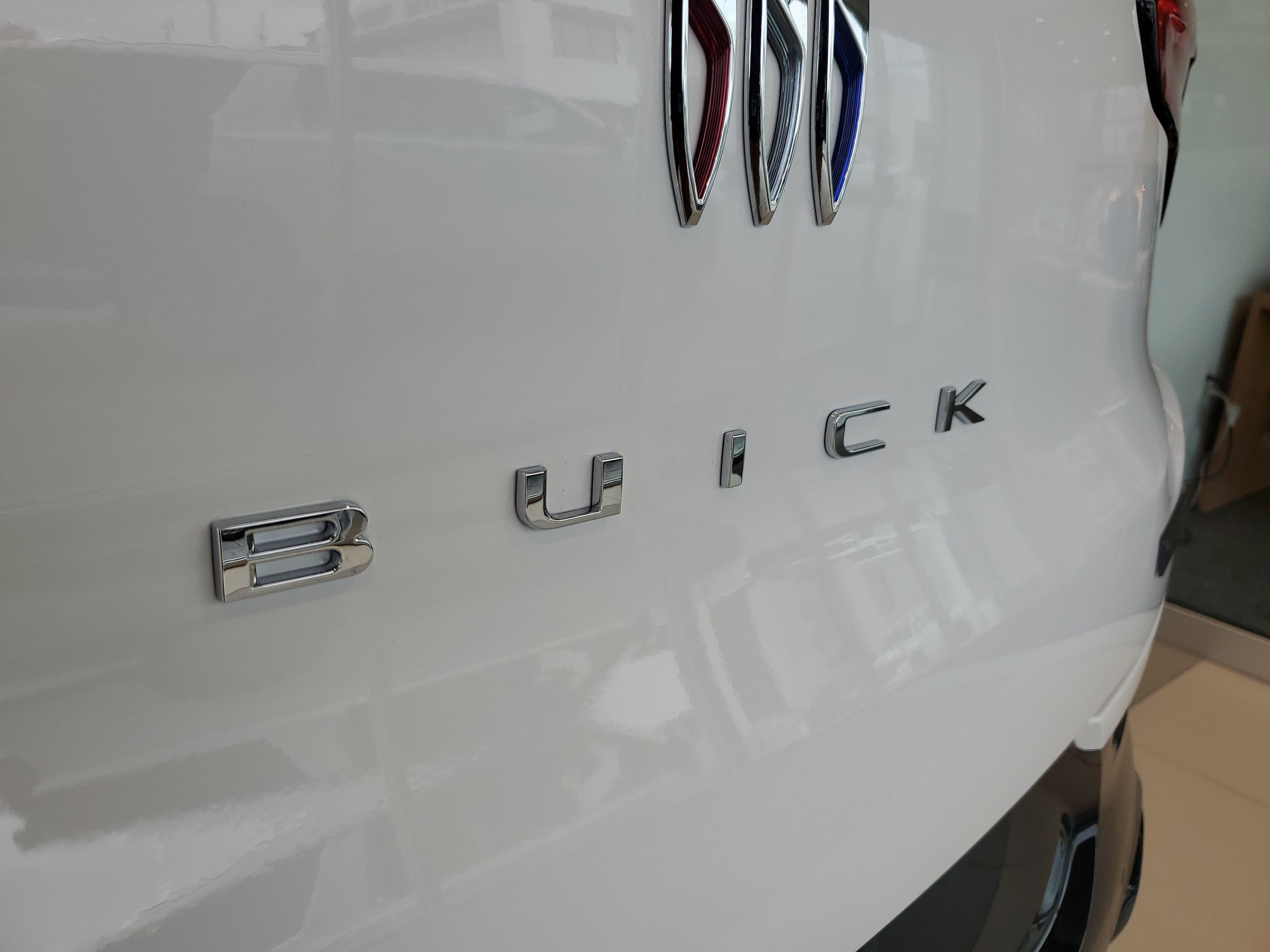 New 2026 Buick Encore GX Sport Touring image 6