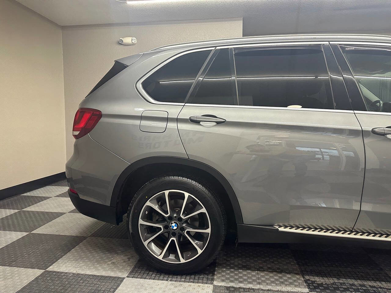 Used 2016 BMW X5 xDrive35i image 9