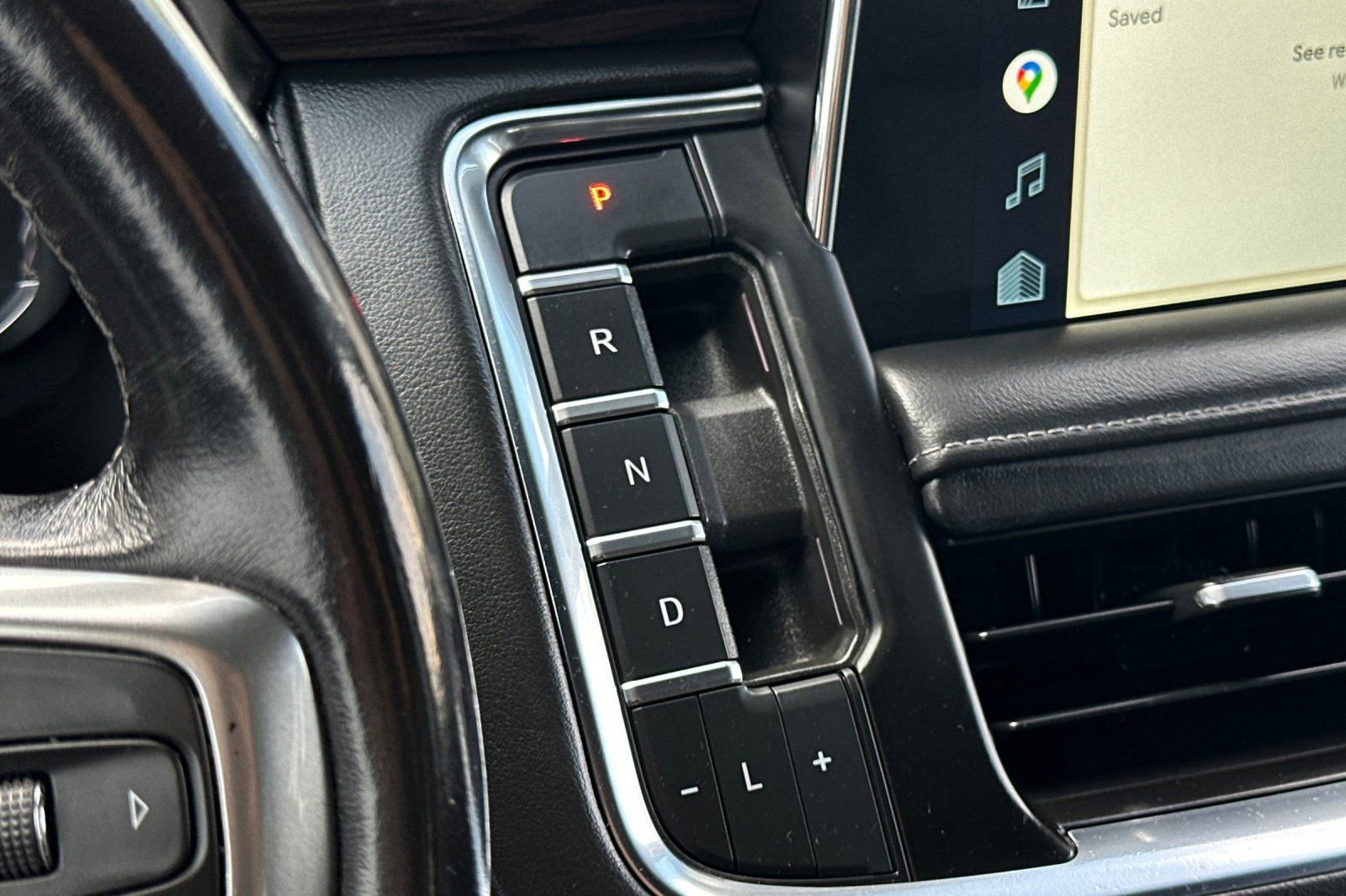 Used 2022 Chevrolet Suburban Z71 image 31