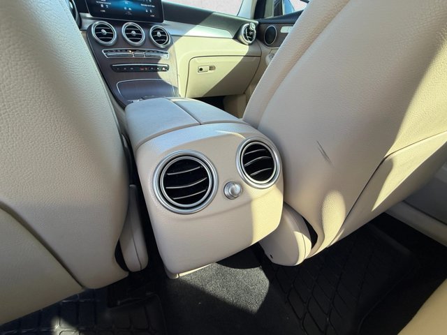 Used 2021 Mercedes-Benz GLC 300 4MATIC image 18