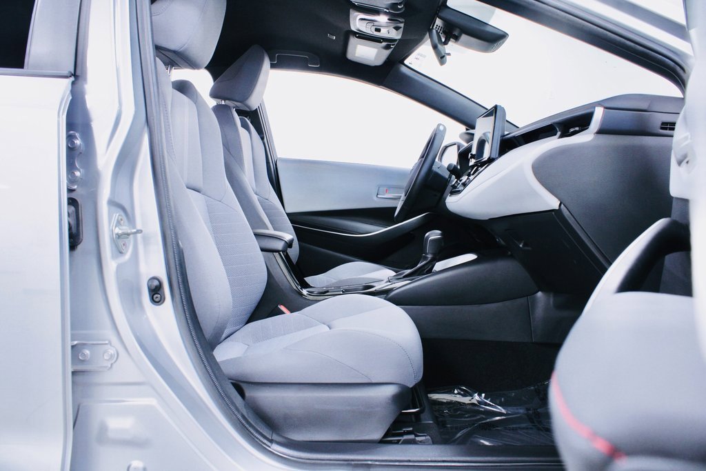 Used 2024 Toyota Corolla SE image 6
