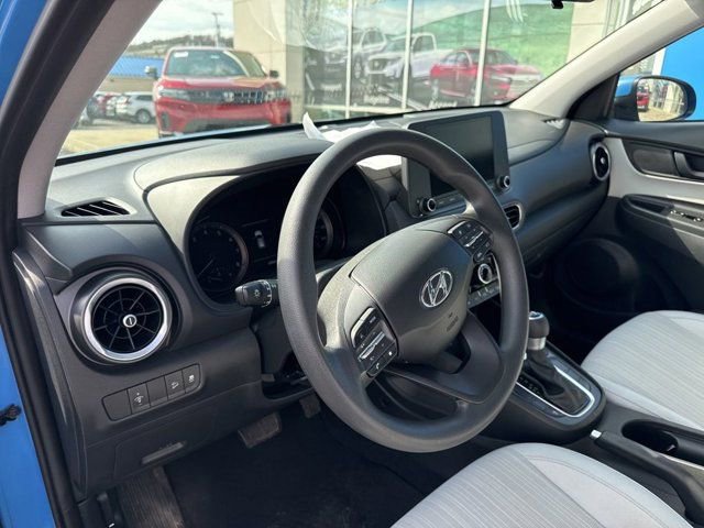 Used 2022 Hyundai Kona SEL image 6