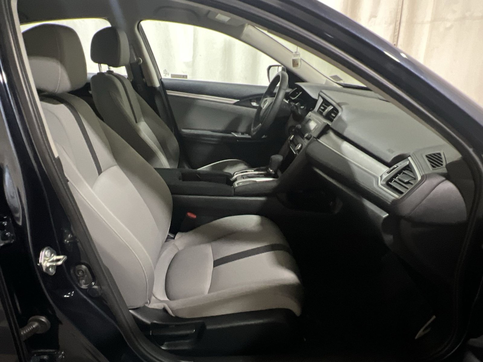 Used 2018 Honda Civic LX image 34