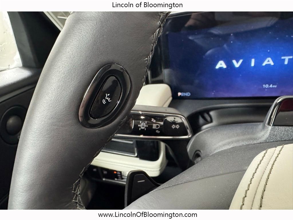 New 2026 Lincoln Aviator AWD image 31