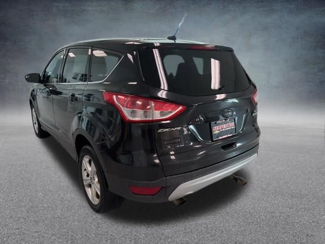 Used 2015 Ford Escape SE image 9