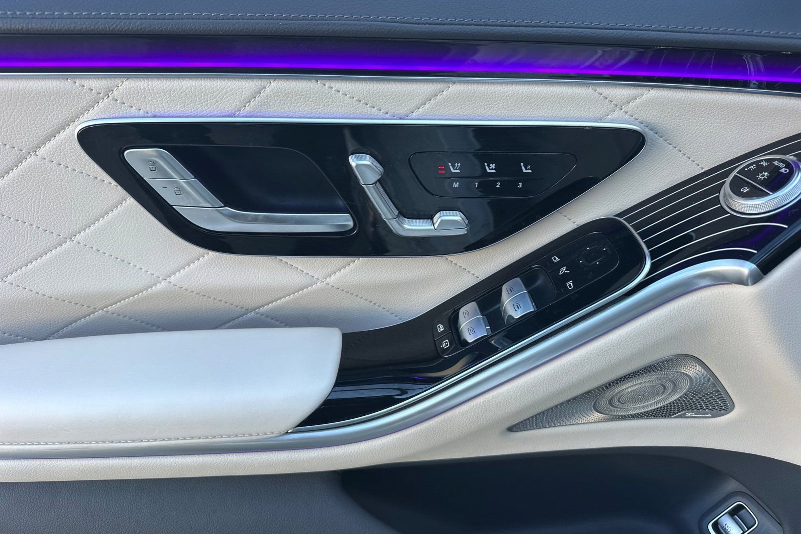 Certified 2023 Mercedes-Benz S 500 4MATIC image 24