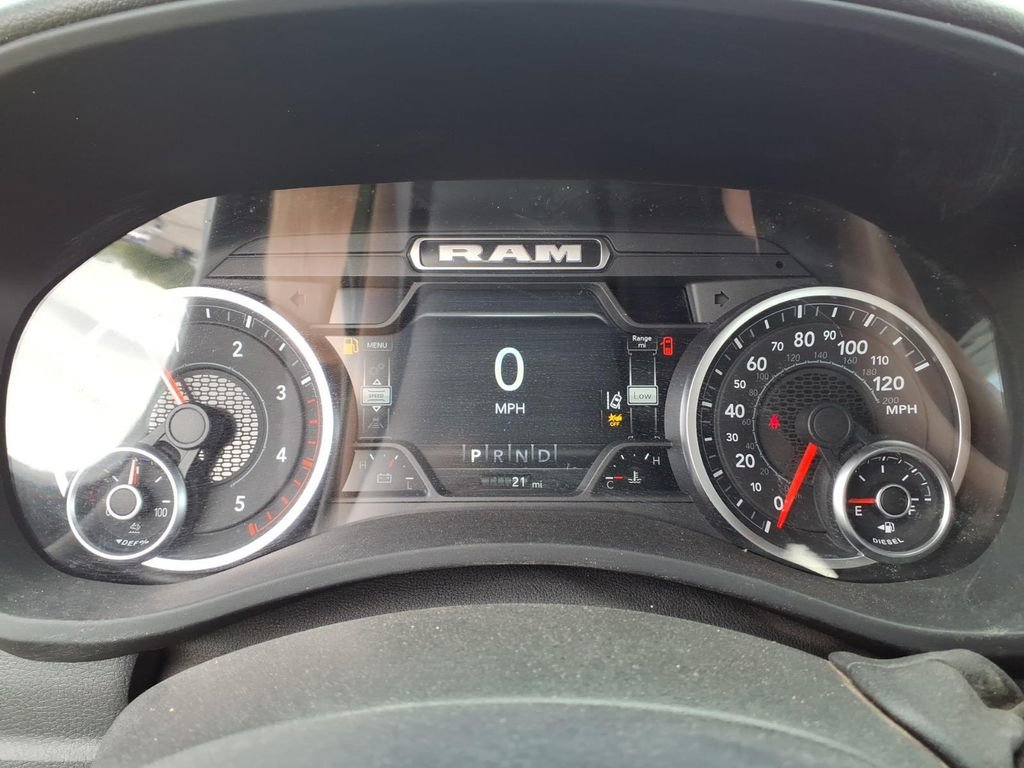 Used 2025 RAM 5500 Tradesman RWD image 4