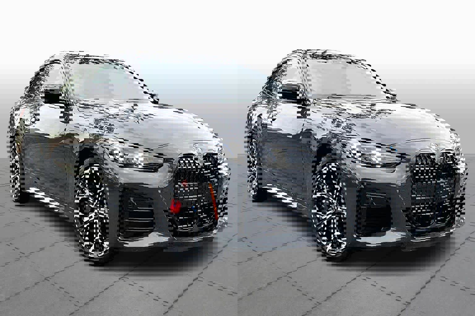 New 2026 BMW 430i Coupe w/ M Sport Package image 2