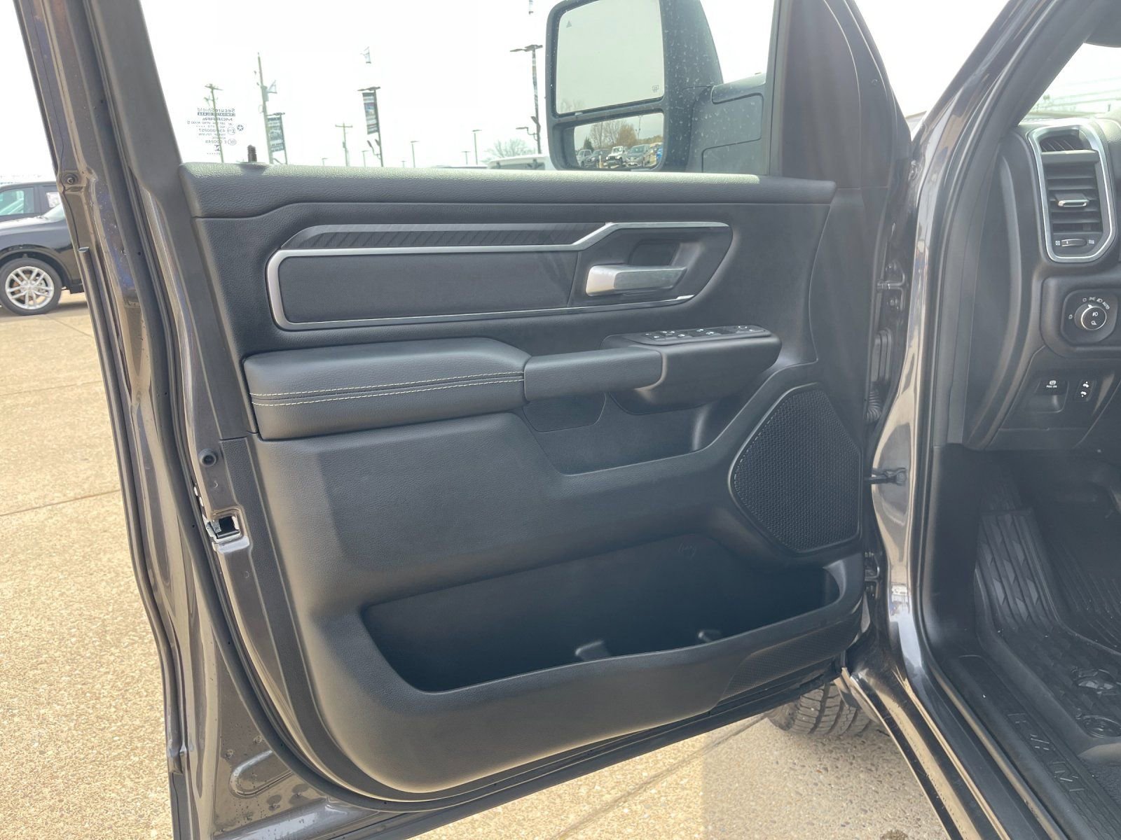 New 2025 RAM 1500 Big Horn AWD/4WD image 11