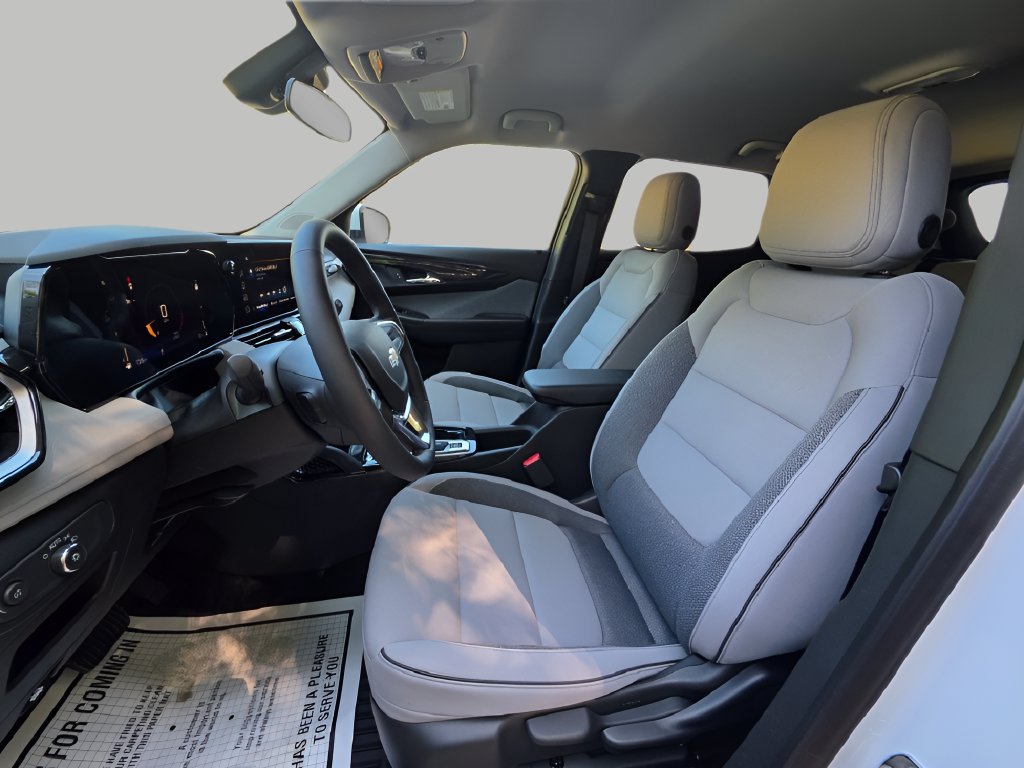 New 2026 Chevrolet TrailBlazer LT w/ LT Cold Weather Package FWD image 15