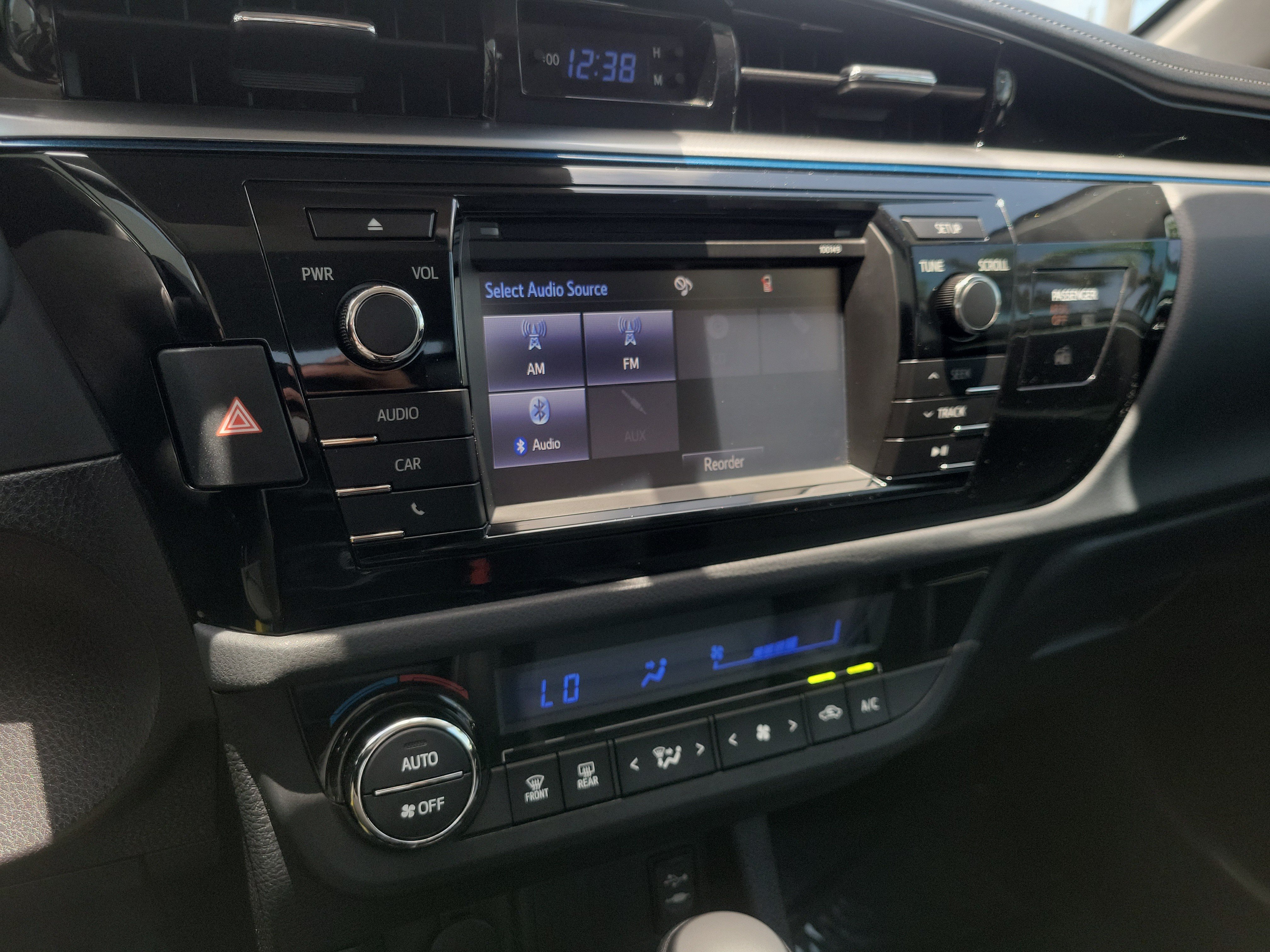 Used 2015 Toyota Corolla S FWD image 20