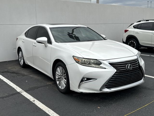 Used 2017 Lexus ES 350 w/ Accessory Package 2 FWD image 2
