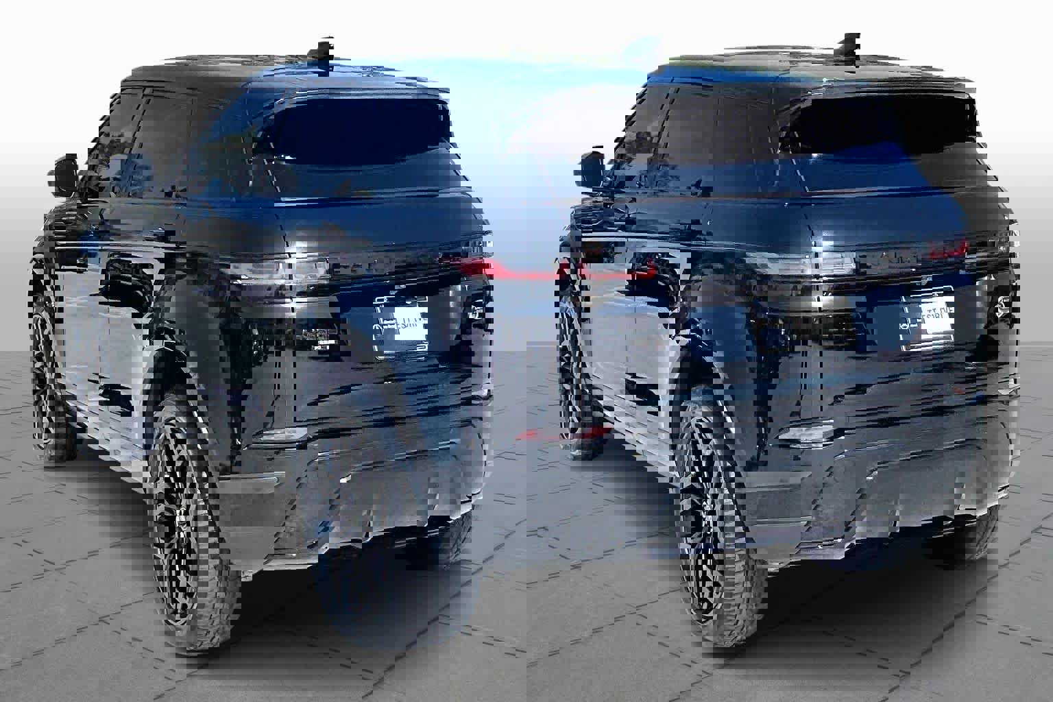 Used 2020 Land Rover Range Rover Evoque SE image 12