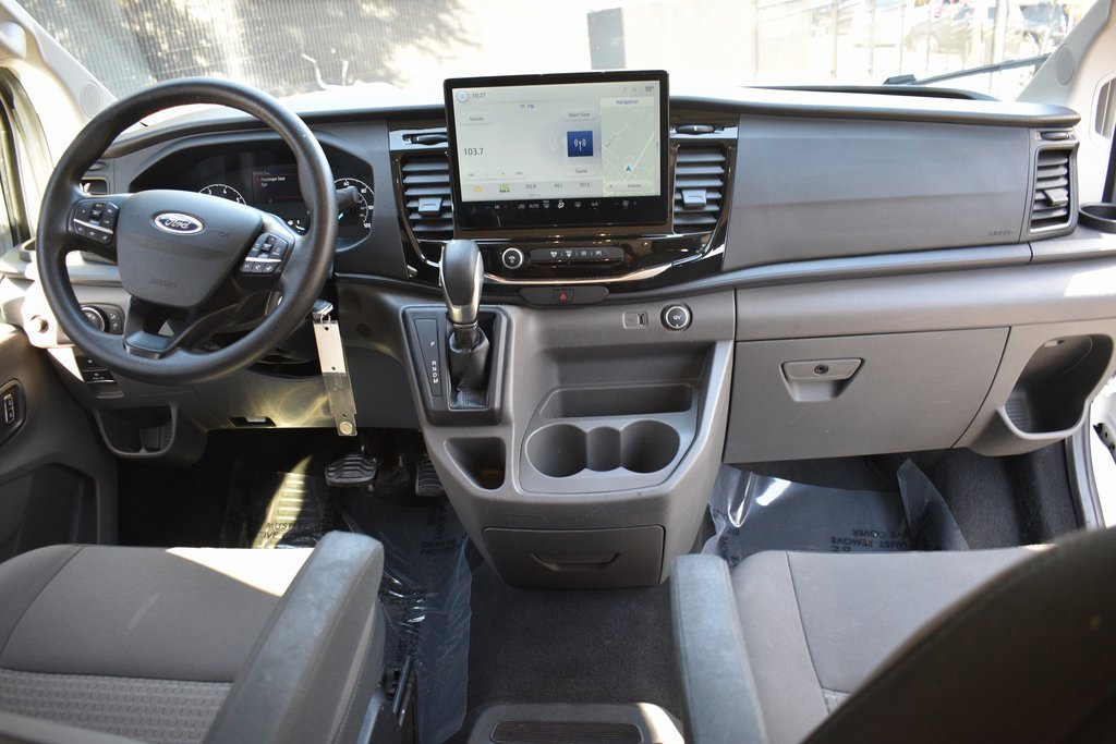 Used 2023 Ford Transit 350 XLT image 32