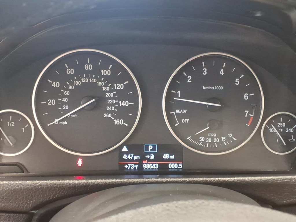 Used 2016 BMW 320i Sedan RWD image 11