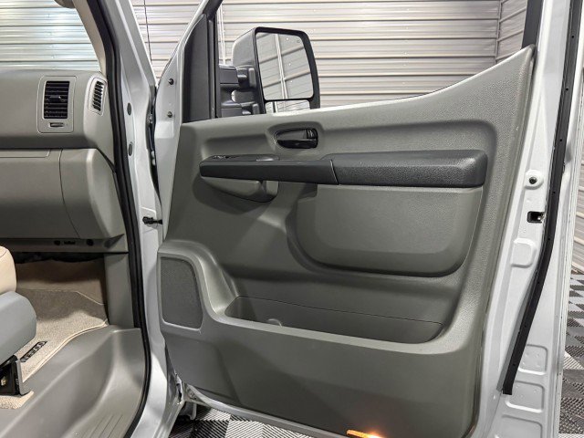 Used 2019 Nissan NV 3500 SL image 22