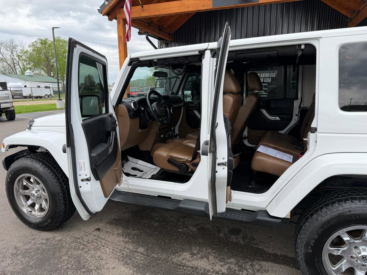 Used 2012 Jeep Wrangler Unlimited Sahara w/ Trailer Tow Group image 7