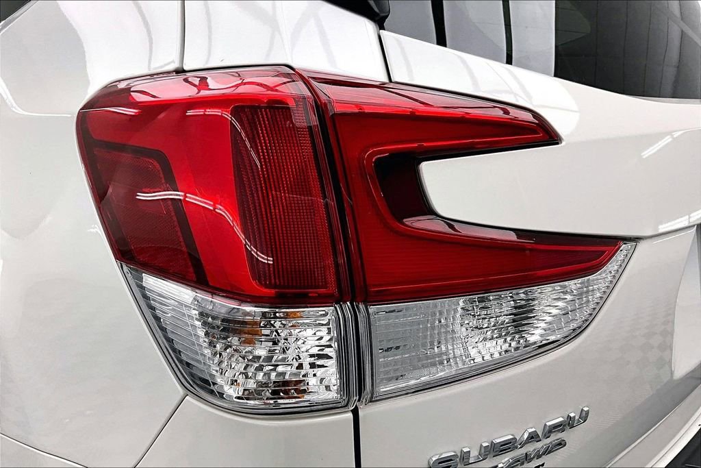 Used 2019 Subaru Forester Limited w/ Popular Package #3 image 30