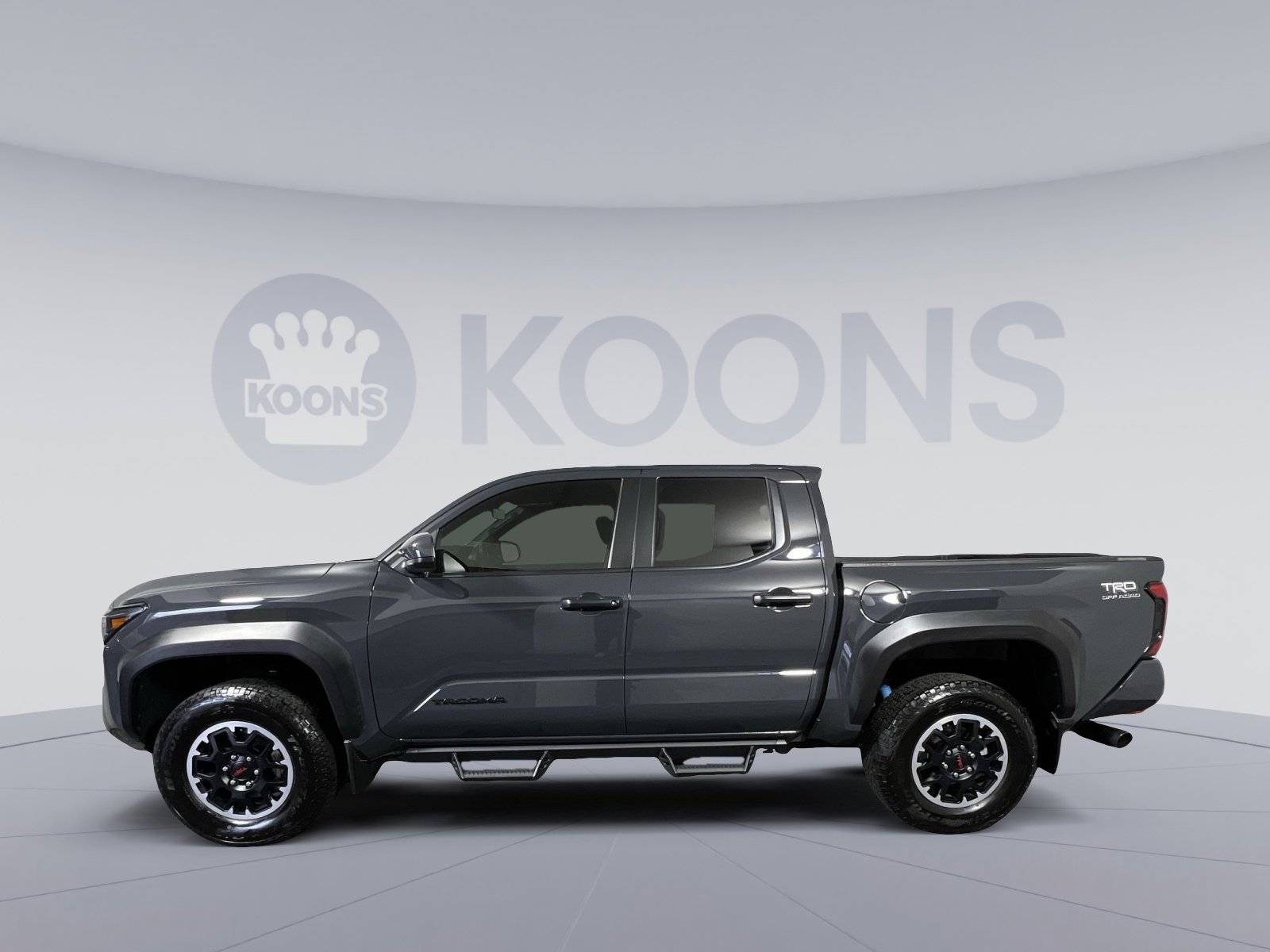 Used 2024 Toyota Tacoma TRD Off-Road image 2