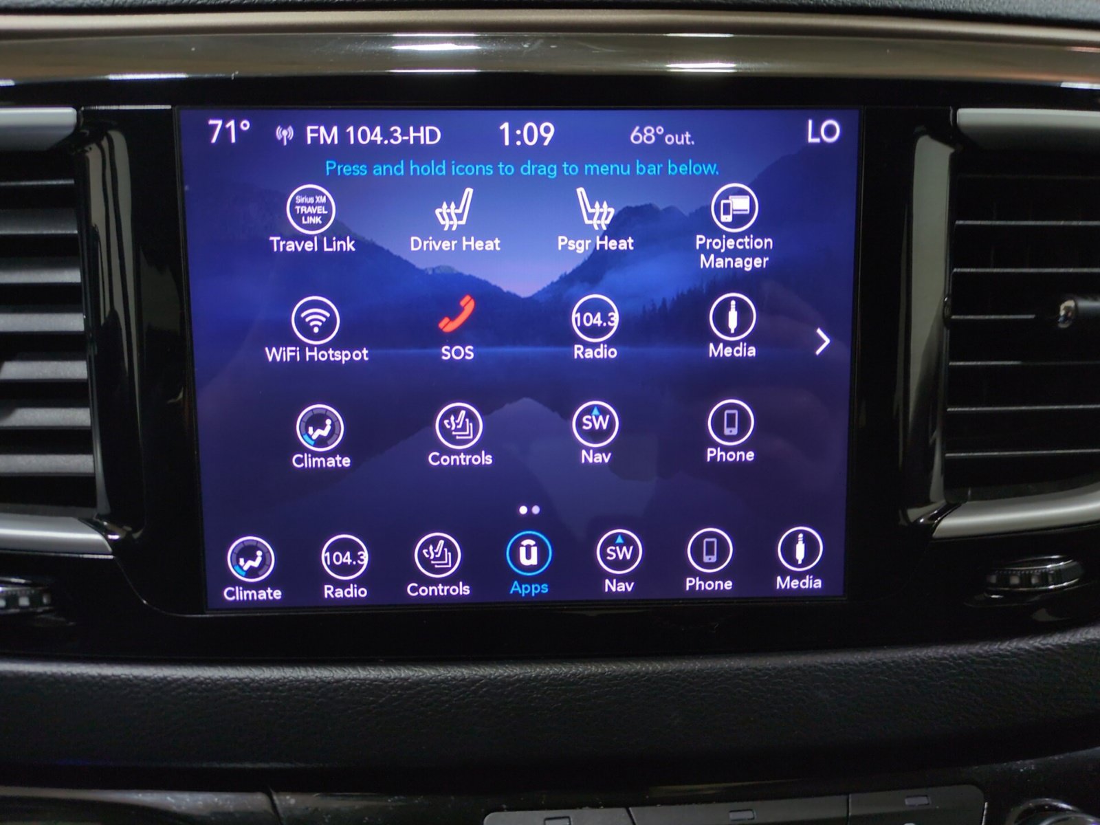 Used 2018 Chrysler Pacifica Touring-L FWD image 28